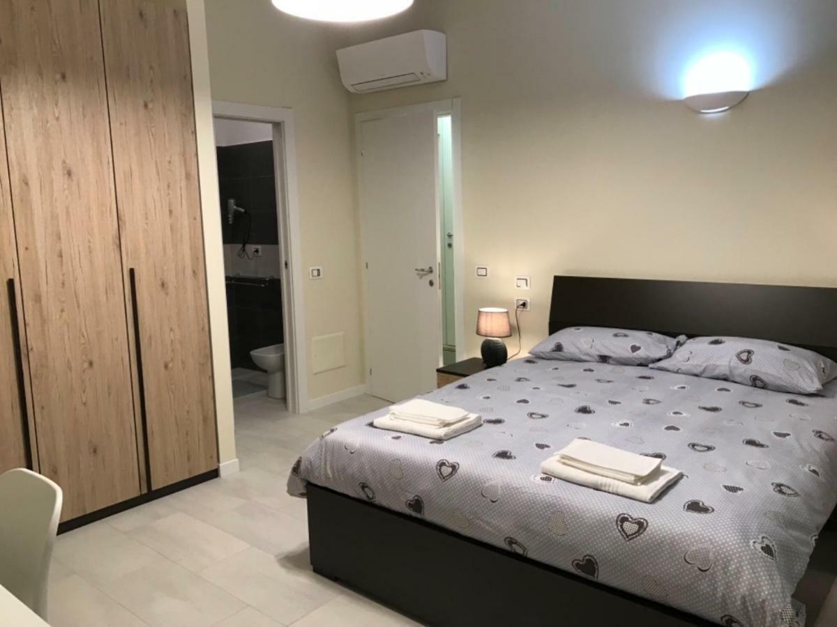 B & B Baffo Settimo Milanese Buitenkant foto